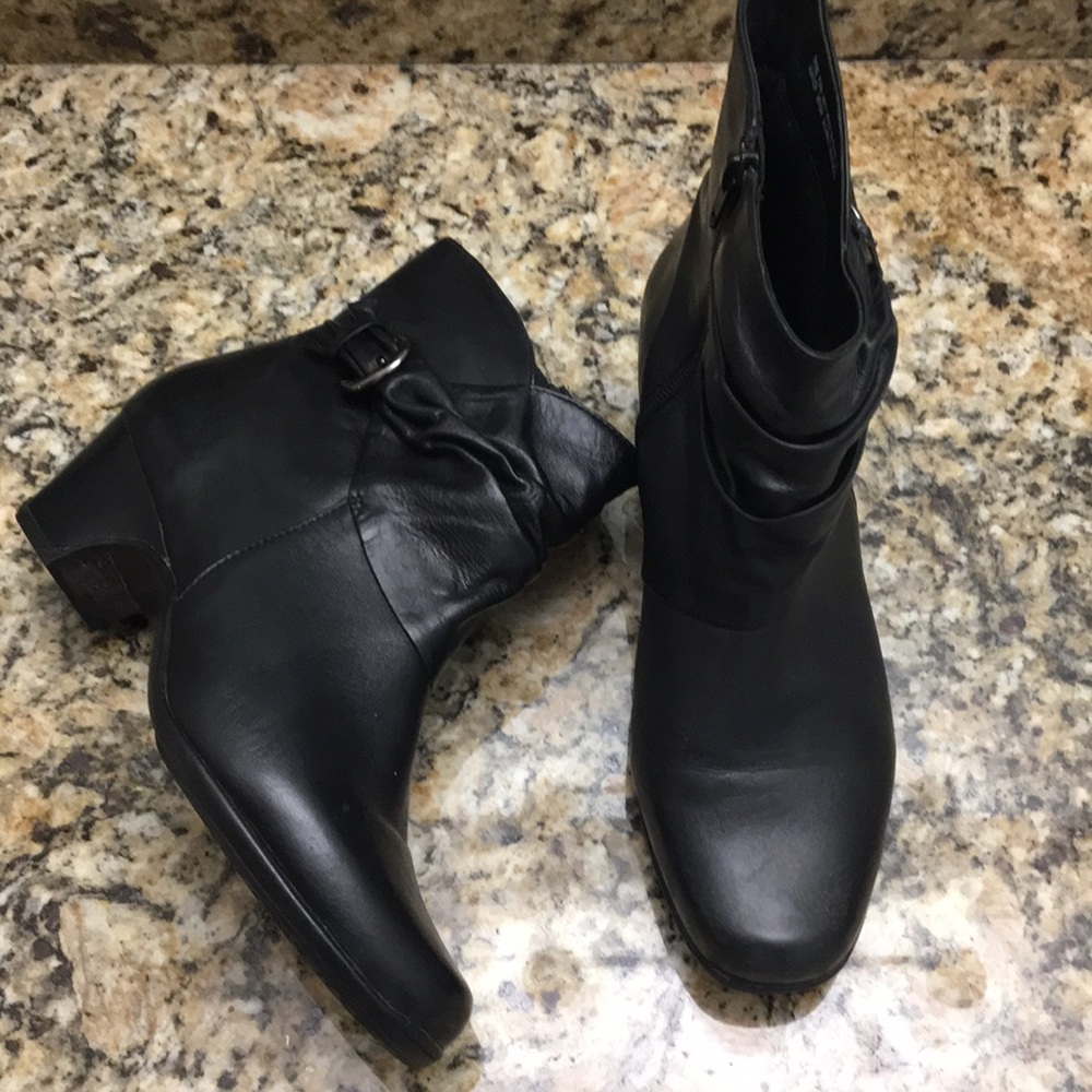 Clark’s Artisan Booties